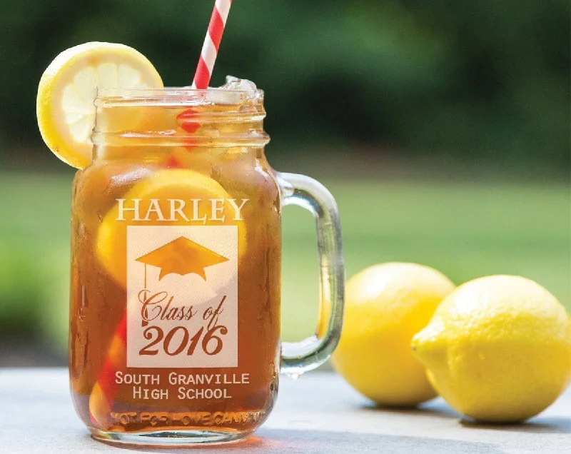 Classy Graduate Class of 2022 Design Graduation Party Favor Gift Engraved Mason Jar Glass Personalized Drinking Glass Engraved Gift