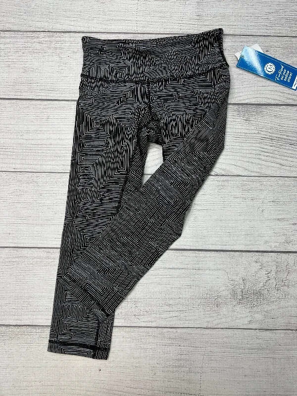 Athletic Capris By Lululemon In Black White, Size: S