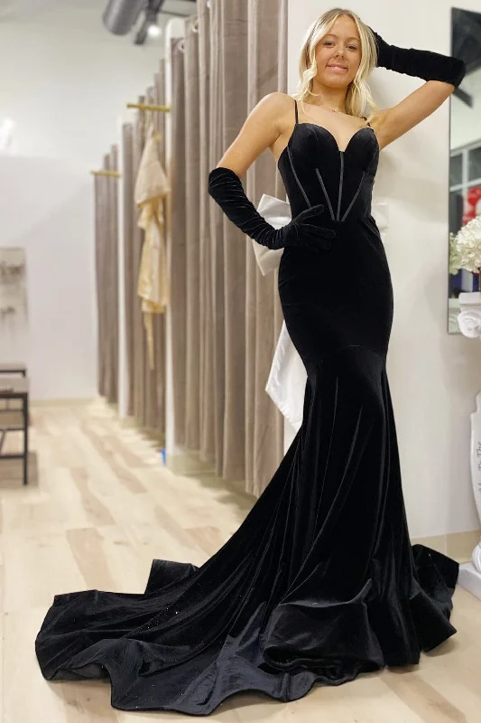 Black Spaghetti Strap Bow-Back Trumpet Velvet Long Gown