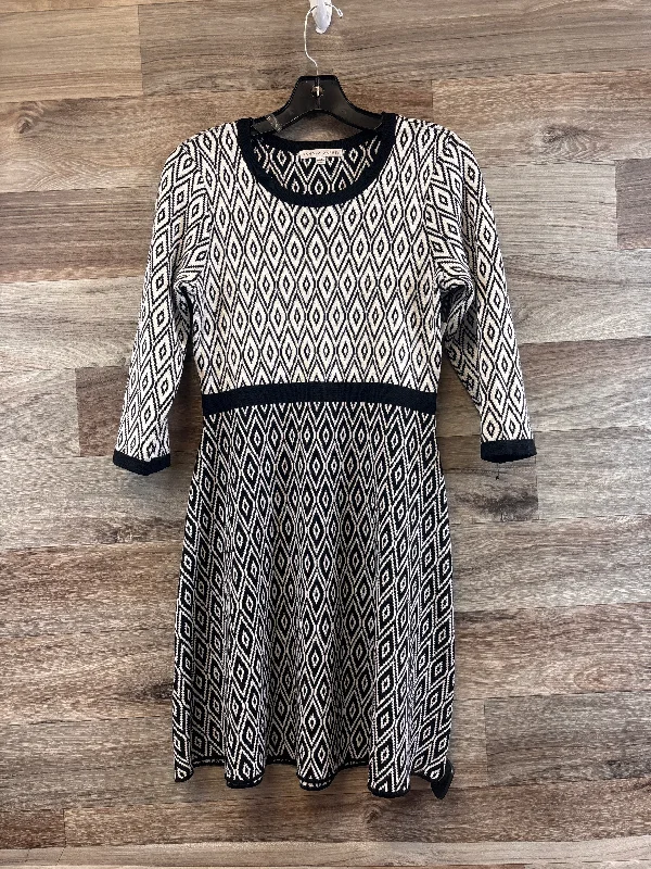 Dress Sweater By Sandra Darren In Black & White, Size: Petite  M